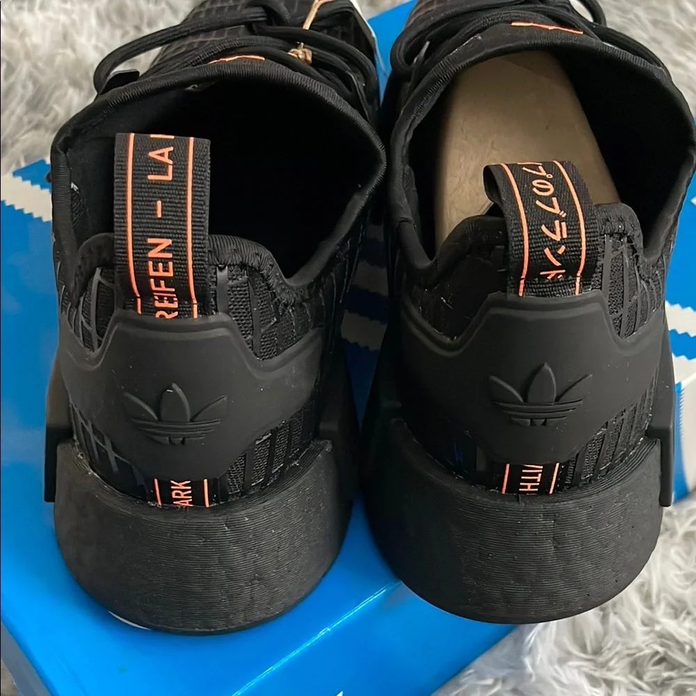 Adidas Triple Black NMD Sz 9 1/2 - Picture 6 of 11